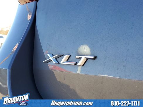 Used 2023 Ford Explorer XLT w/ Equipment Group 202A image 5