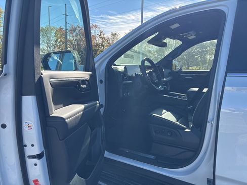 New 2025 Chevrolet Tahoe Premier image 7