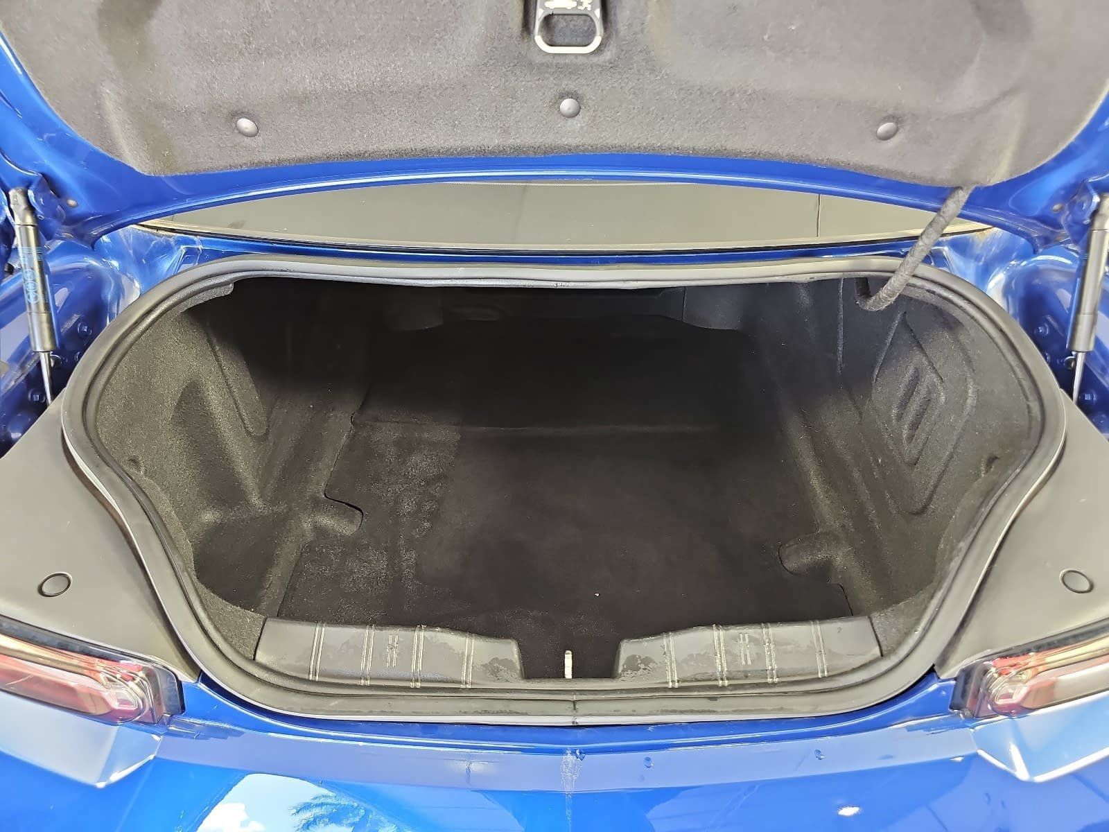 Used 2019 Chevrolet Camaro LT w/ 1LE Track Performance Package RWD image 12
