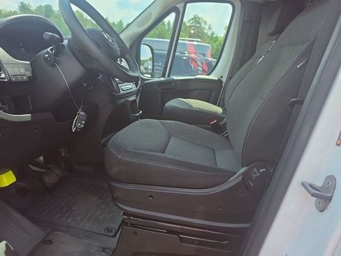 Used 2025 RAM ProMaster 2500 w/ U-Haul Equipment Group FWD image 7