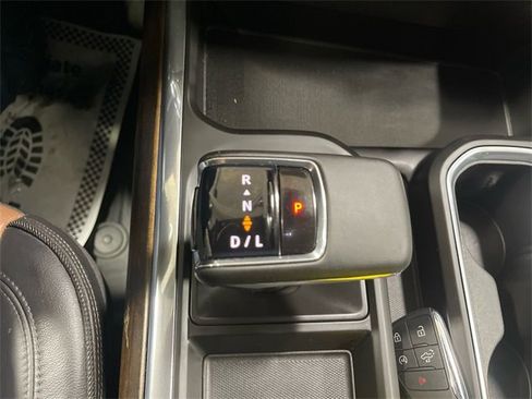 Used 2024 Chevrolet Silverado 1500 High Country w/ Technology Package image 19