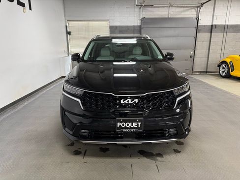 Used 2024 Kia Sorento SX Prestige image 3