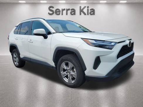 Used 2024 Toyota RAV4 XLE FWD image 7