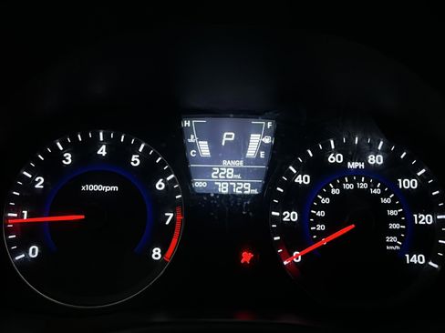 Used 2012 Hyundai Accent GLS image 14