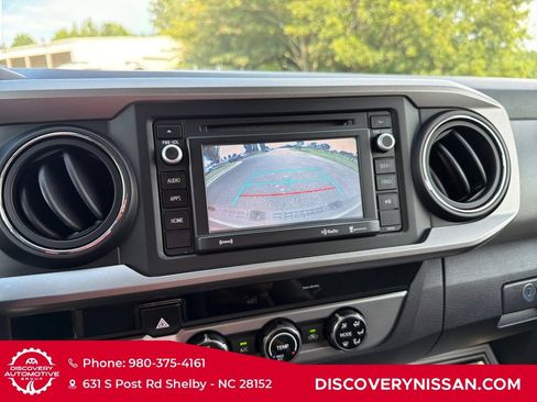 Used 2018 Toyota Tacoma SR5 RWD image 14