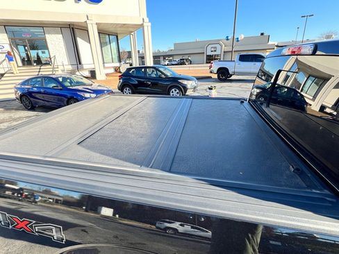 Used 2019 Ford F150 Platinum image 11