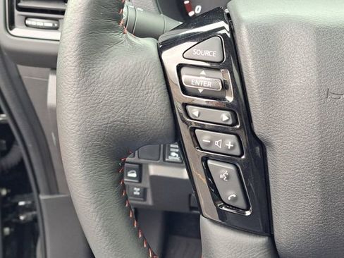 Used 2023 Nissan Frontier PRO-4X w/ Pro-4X Premium Package AWD/4WD image 10