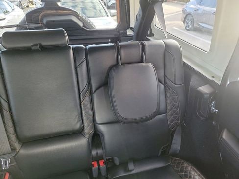 Used 2021 Jeep Wrangler Unlimited Sahara image 6
