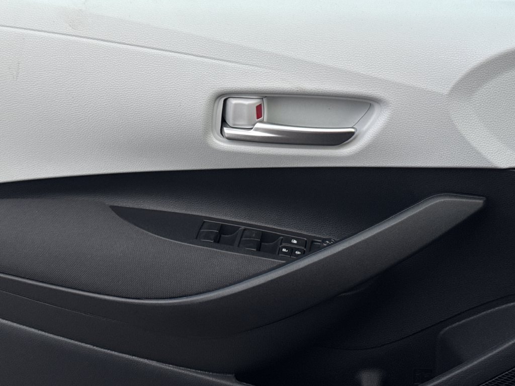 New 2027 Toyota Corolla SE w/ SE Package FWD image 32