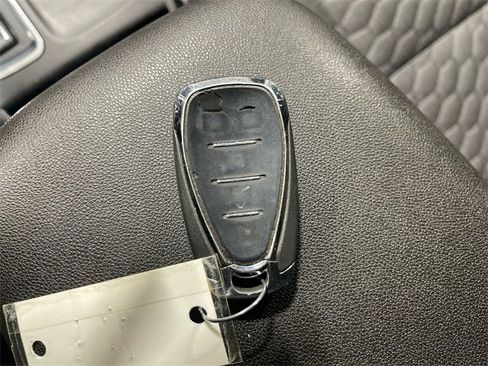 Used 2019 Chevrolet Equinox LT image 20