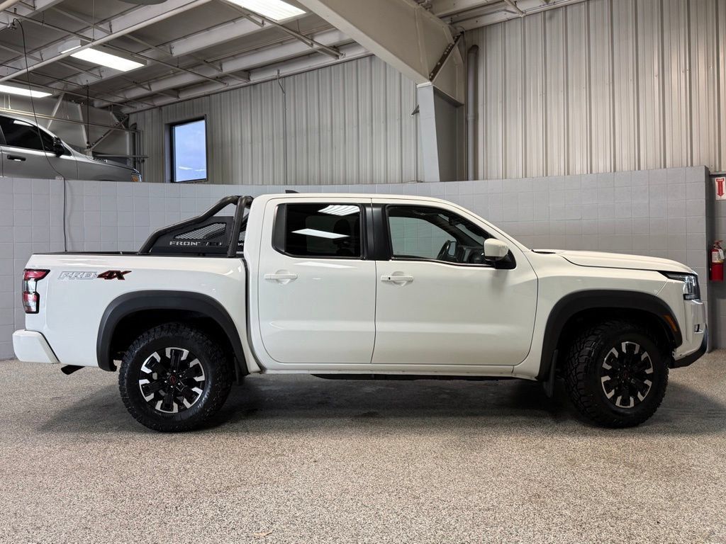 Used 2022 Nissan Frontier PRO-4X AWD/4WD image 7