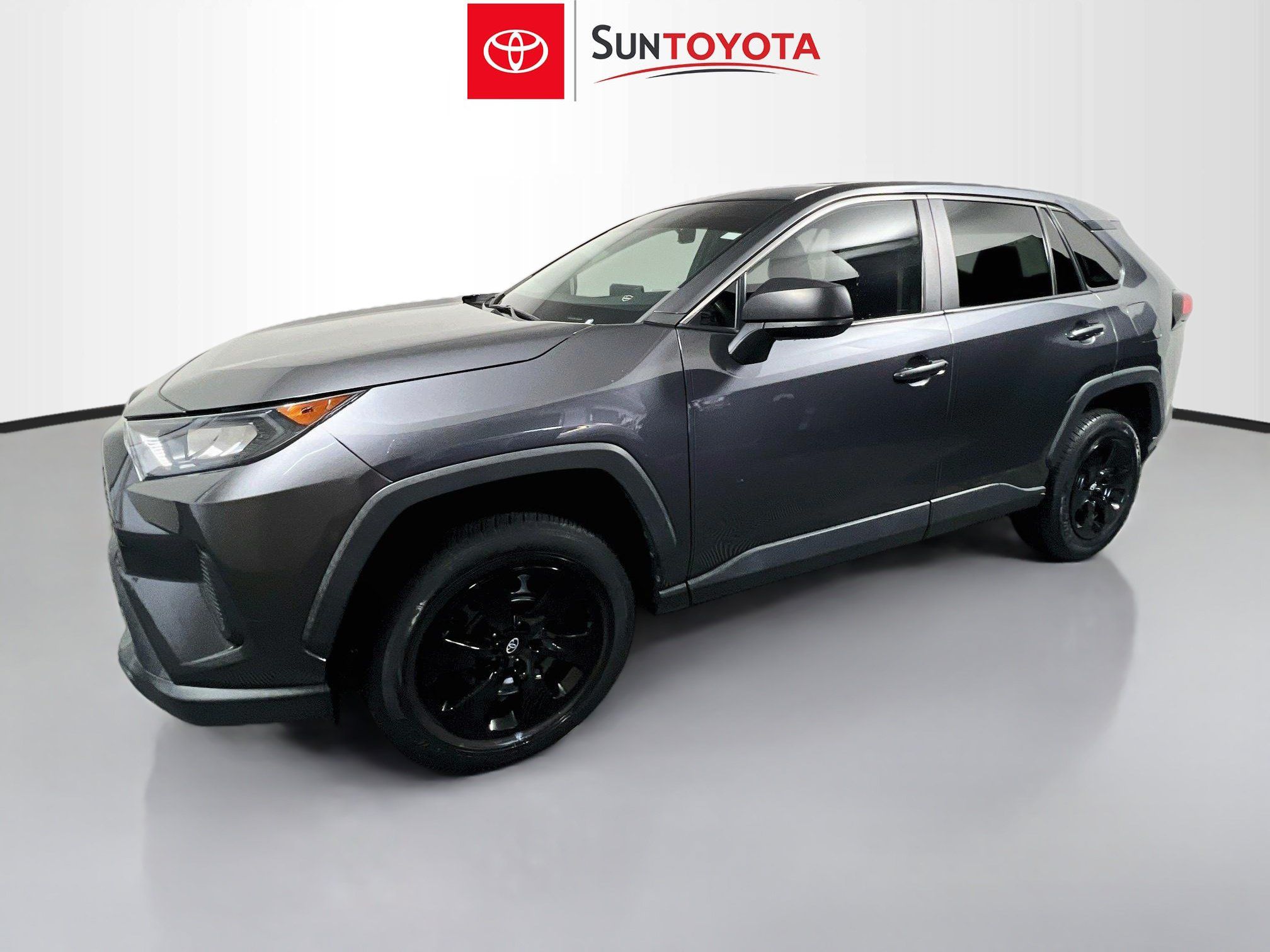 Used 2022 Toyota RAV4 LE AWD/4WD image 9