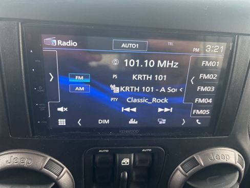 Used 2011 Jeep Wrangler Unlimited Sport image 35