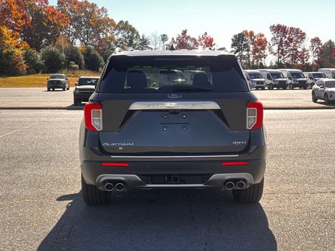 Certified 2022 Ford Explorer Platinum w/ Equipment Group 601A image 5