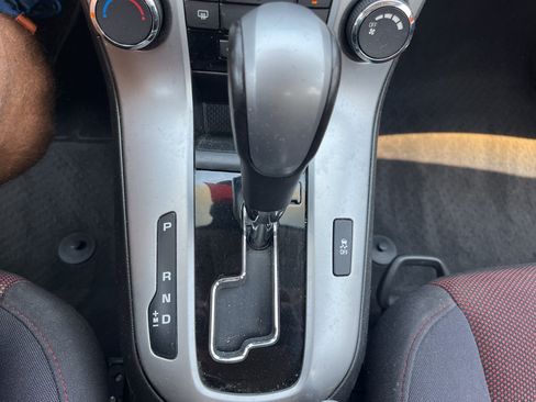 Used 2012 Chevrolet Cruze LT FWD image 20