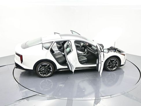 Used 2025 Kia K4 GT-Line w/ GT-Line Sunroof Package image 25