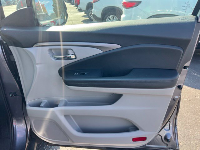 Used 2022 Honda Pilot Black Edition image 10