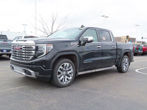 Used 2024 GMC Sierra 1500 Denali image 7