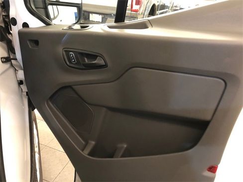 Used 2024 Ford Transit 250 Low Roof w/ Exterior Upgrade Package image 28