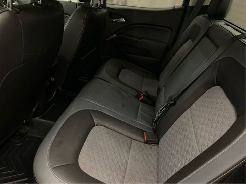 Used 2015 Chevrolet Colorado Z71 image 11