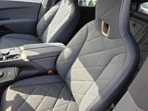New 2026 BMW iX xDrive60 image 9