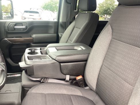 Used 2021 Chevrolet Silverado 2500 LT w/ Convenience Package AWD/4WD image 12