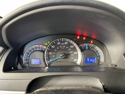 Used 2013 Toyota Camry SE FWD image 5