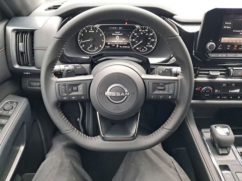 New 2025 Nissan Pathfinder Rock Creek image 14