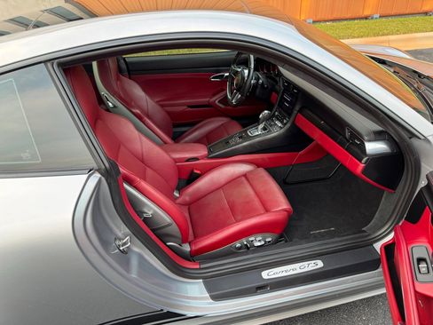 Used 2018 Porsche 911 GT3 RS image 30