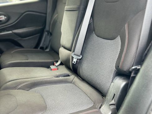 Used 2017 Jeep Cherokee 75th Anniversary image 23