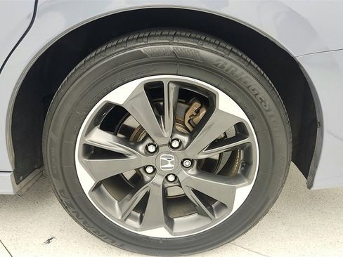 Used 2024 Honda Odyssey Elite image 32