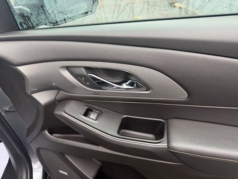 Used 2018 Chevrolet Traverse LT image 13