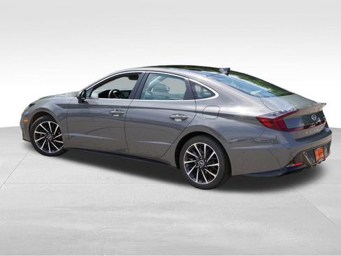 Used 2023 Hyundai Sonata Limited FWD image 8