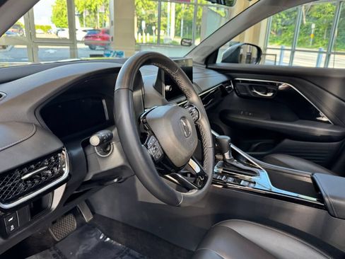 Certified 2025 Acura ADX AWD image 27