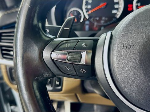 Used 2017 BMW X5 M image 23