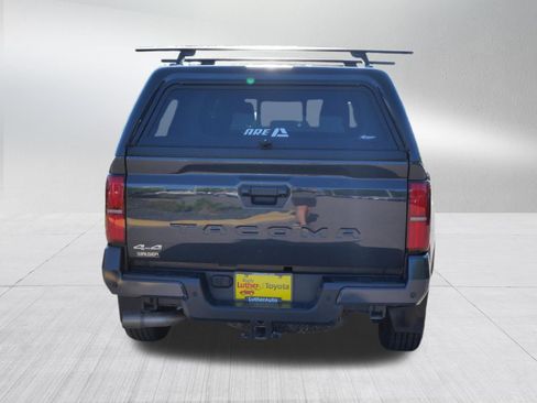 Certified 2024 Toyota Tacoma SR5 AWD/4WD image 7
