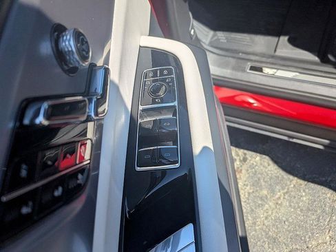 New 2026 Cadillac Vistiq Luxury image 11