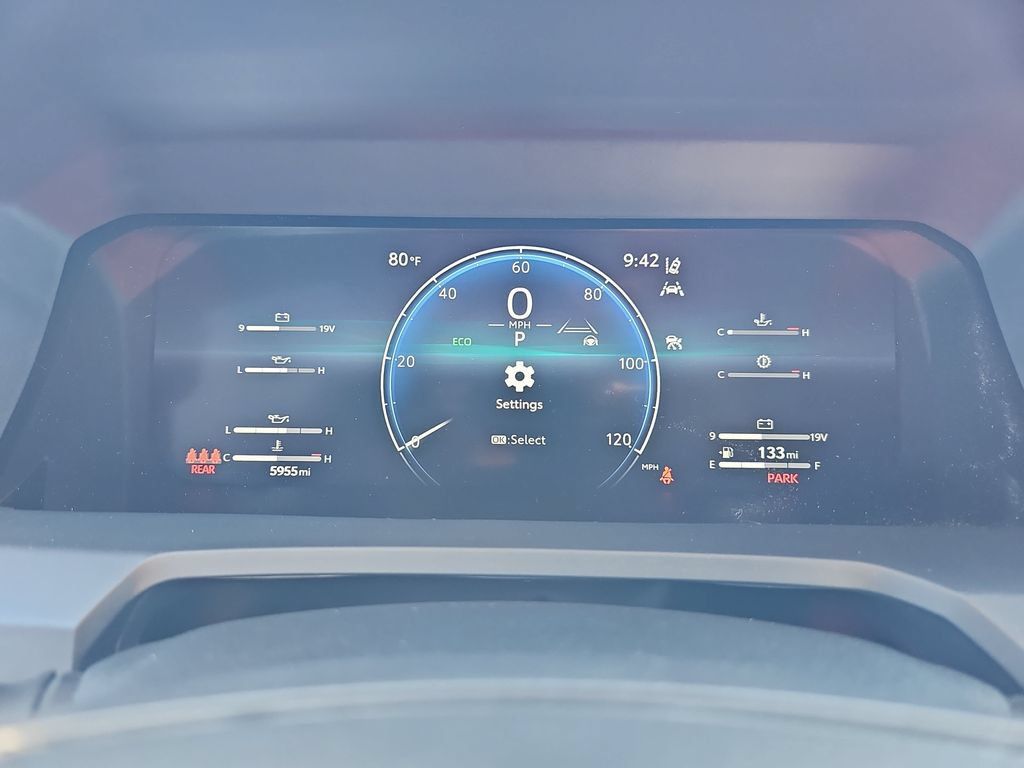 Used 2025 Toyota Tacoma TRD Sport AWD/4WD image 19