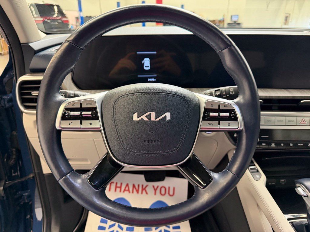 Used 2023 Kia Telluride EX w/ EX Captain's Chair Package AWD/4WD image 24