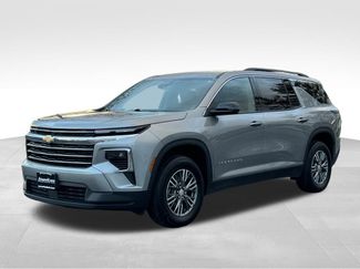 Used 2025 Chevrolet Traverse LT video 2