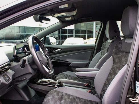 Used 2022 Volkswagen ID.4 Pro image 31