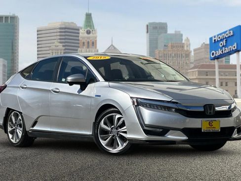 Used 2018 Honda Clarity Touring image 2