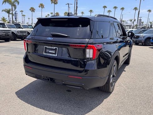 Used 2026 Ford Explorer ST-Line w/ ST-Line Street Pack RWD image 12
