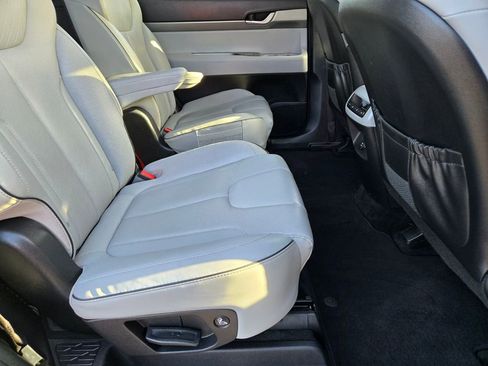 Used 2024 Hyundai Palisade SEL FWD image 15
