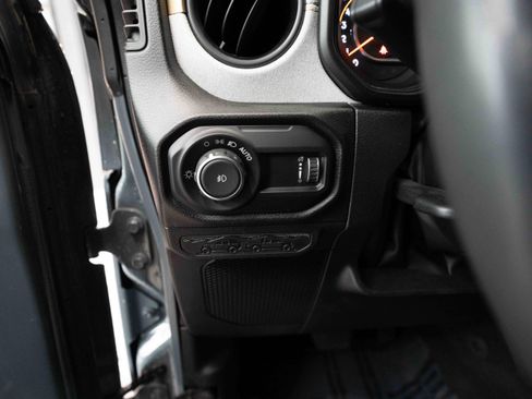 Used 2024 Jeep Wrangler Sport AWD/4WD image 11