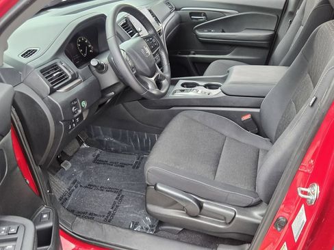 Used 2024 Honda Ridgeline Sport image 10