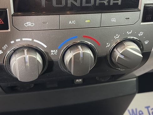 Used 2017 Toyota Tundra SR5 image 23