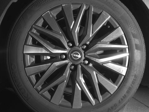 Used 2025 Nissan Altima 2.5 SV image 12