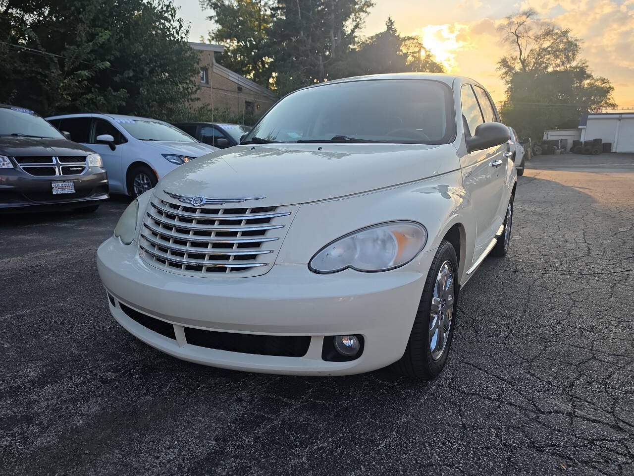 Used 2006 Chrysler PT Cruiser Limited FWD image 1
