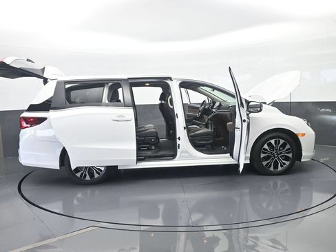 Used 2025 Honda Odyssey Elite image 80